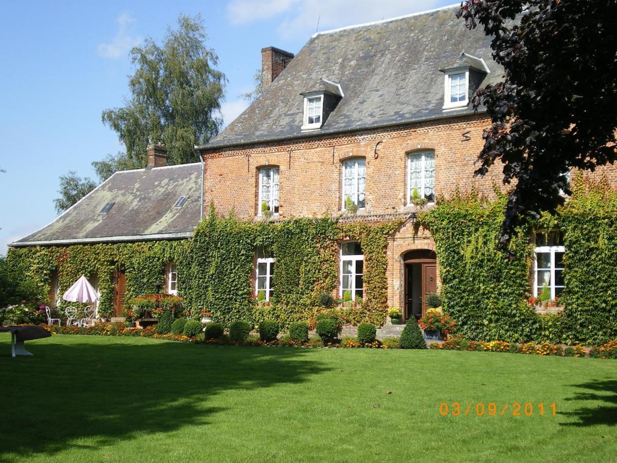 Le Chateau Bed & Breakfast Neuville-Coppegueule Exterior foto